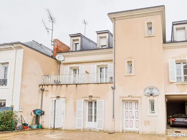 Local commercial 244 m² Le Mans 