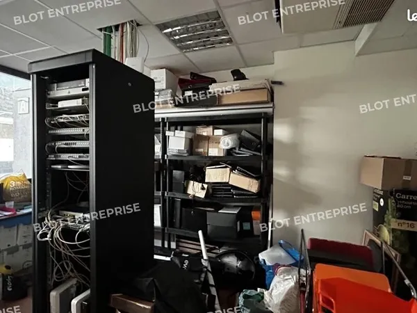 Bureaux 380 m² 
