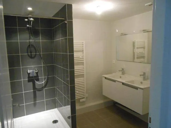 Appartement 4 pièces 82 m² 