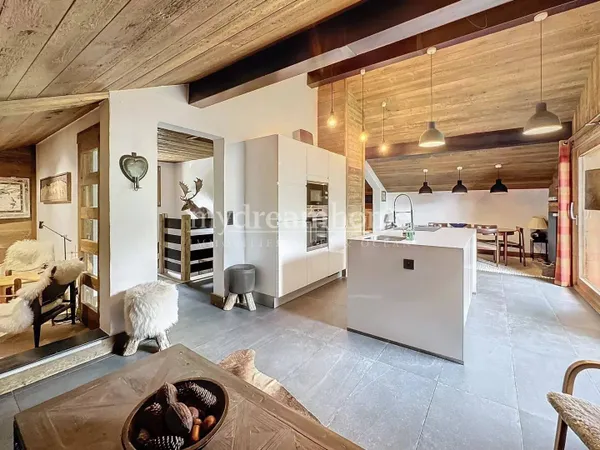Maison 9 pièces 162 m² 