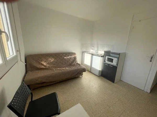 Appartement 1 pièce 14 m² 