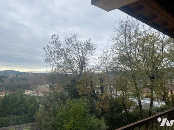 Maison 7 pièces 274 m² 