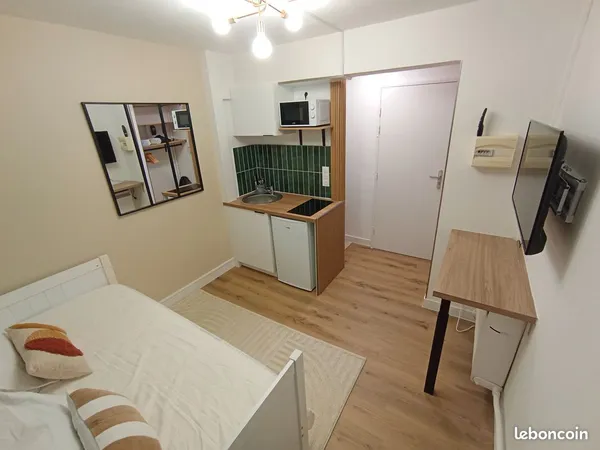 Studio meublé 10 m² avec terrasse - Centre de Rennes 