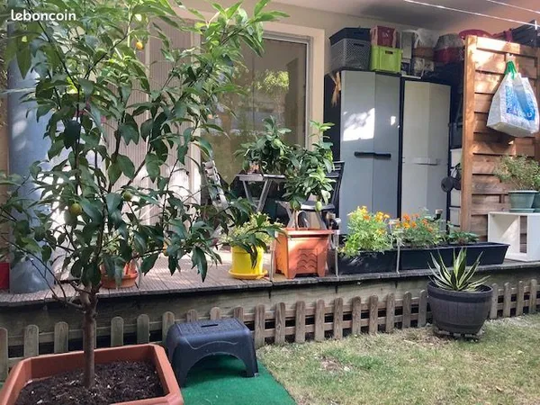Studio 1 pièce 22 m² 