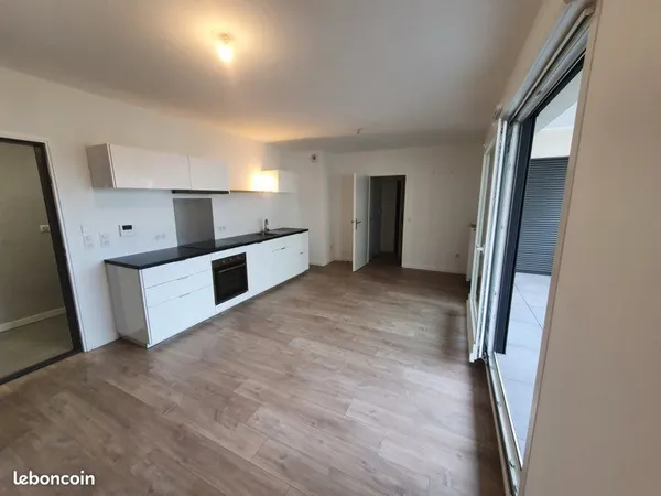 Appartement 2 pièces 43m2 avec balcon de 11m2 