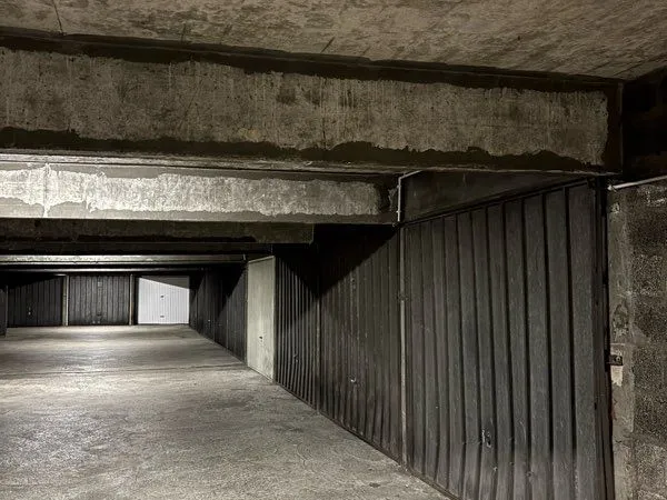 Box/garage Lyon 5 / Point-Du-Jour 12m2 