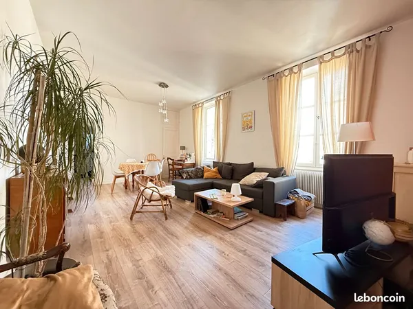 Appartement 3 pièces 81 m² 