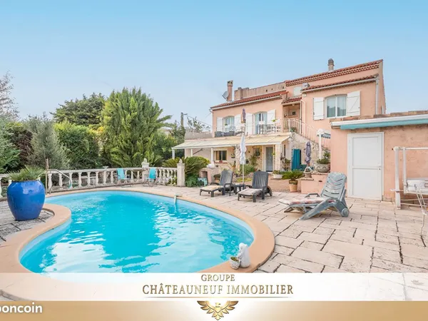 Maison 6 pièces 250 m² 