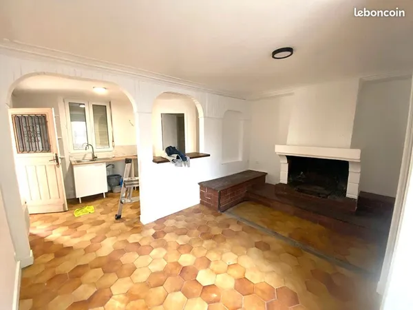 Studio 1 pièce 26 m² 