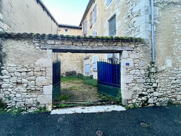 Charmant T2 avec cour privative au coeur de Mauvezin - Idéal Investisseur 