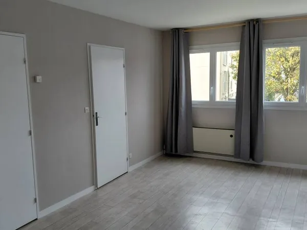Appartement 1 pièce 33 m² 