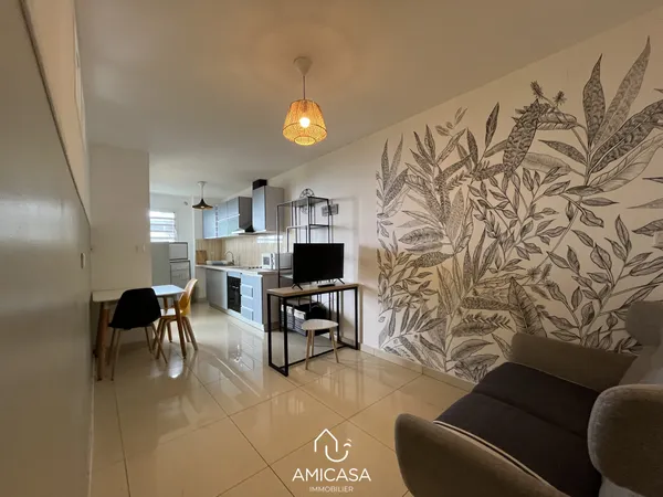 SAINTE CLOTILDE 5BOIS DE NEFLES) - APPARTEMENT T2 LIBRE VUE 