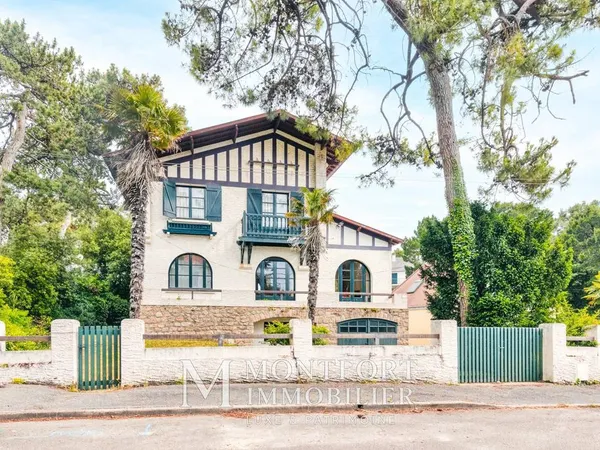 Maison de luxe 6 pièces 140 m² 