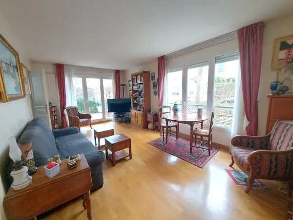 Quartier calme et recherché pour cet agréable 2 pièces avec 