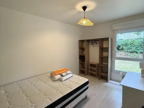 Chambre 1 pièce 9 m² 