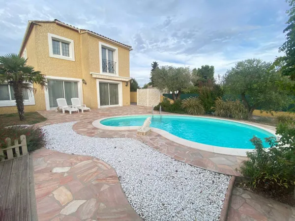Villa 6 pièces 180 m² 