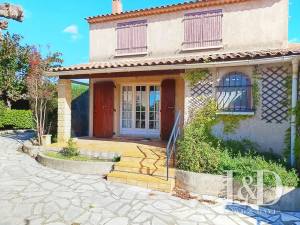 Maison 6 pièces 117 m² 
