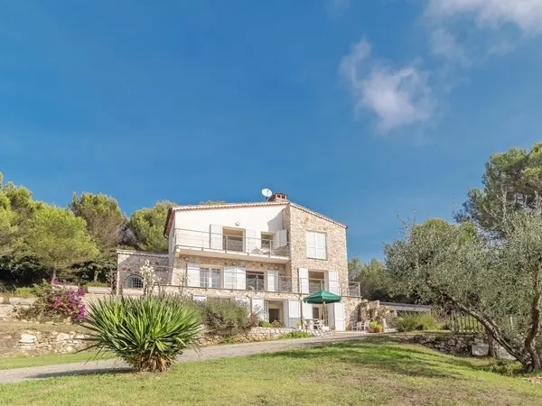 VUE PANORAMIQUE VILLA À DEUX PAS DE MONACO 