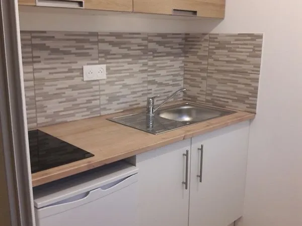 Studio 1 pièce 22 m² 