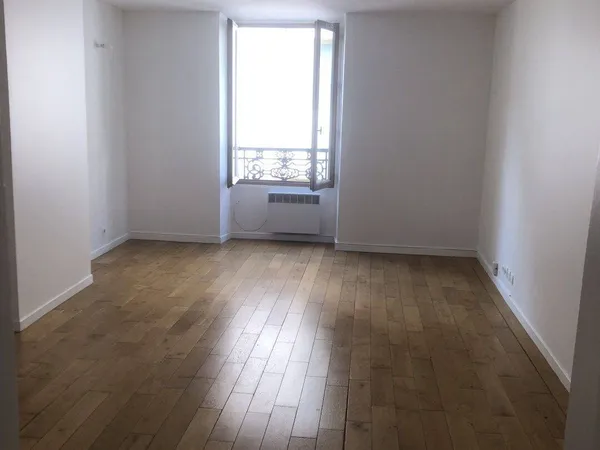 Studio 1 pièce 37 m² 