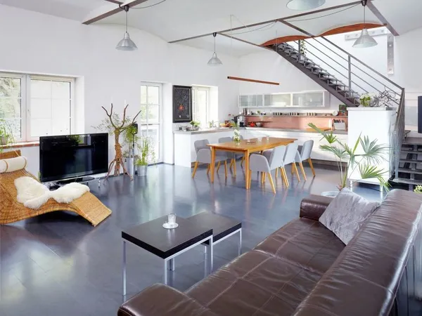 **DERNIÈRE CHANCE - T4 EN DUPLEX AVEC ESPACE EXTÉRIEUR + GARAGE EN PLEIN COEUR VILLAGE 