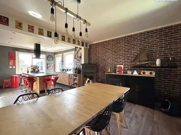 Maison 7 pièces 143 m² 