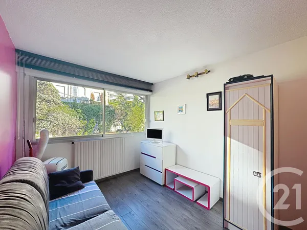 Appartement 1 pièce 14 m² 