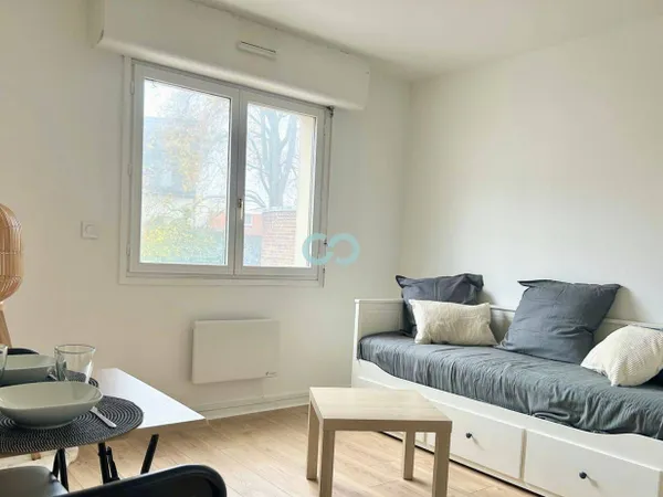 Studio 1 pièce 22 m² 