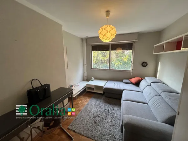 Studio 1 pièce 16 m² 