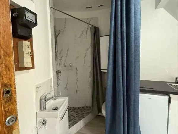 Appartement 1 pièce 8 m² 
