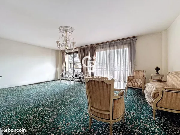 Appartement 7 pièces 178 m² 