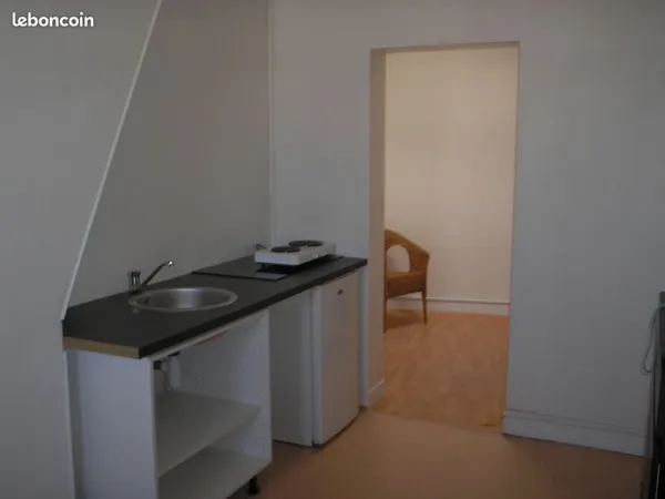 Etoile-Kleber. Studio meublé 21m2 