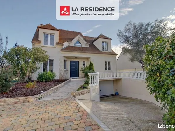 Villa 6 pièces 150 m² 