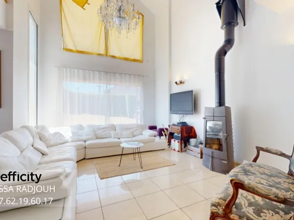 Maison 6 pièces 155 m² 