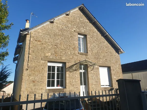 Maison 6 pièces - 110 m² - Saint-Lunaire (35800) 