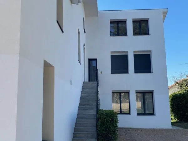 Immeuble Vente Bourg-en-Bresse   595000€