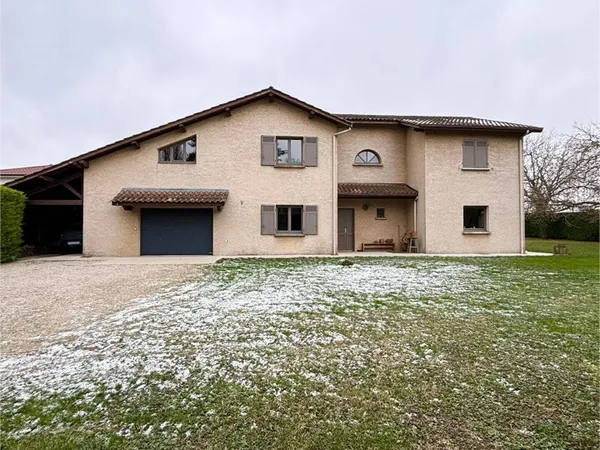 Maison 9 pièces 200 m² 