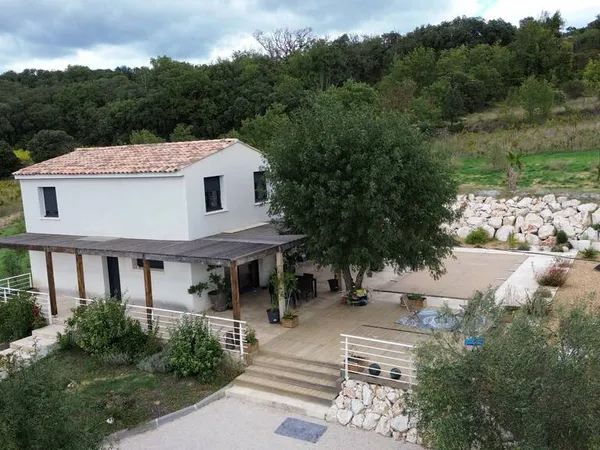 Maison 7 pièces 200 m² 