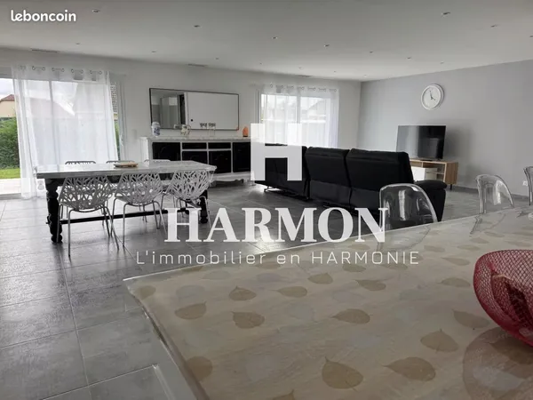 Maison 6 pièces 231 m² 