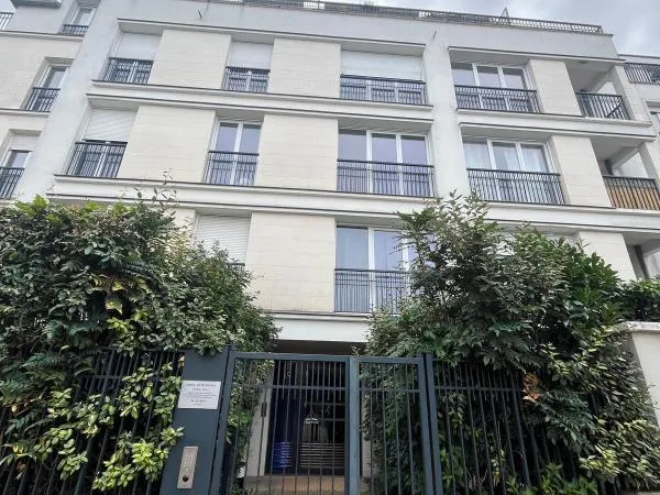 Appartement 3 pièces - immeuble récent - Chatenay Malabry 