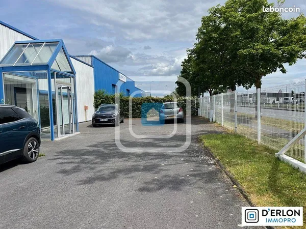 Local bureaux 225 m² 