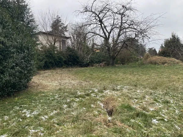 Terrain Charbonnieres Les Bains 910 m2 