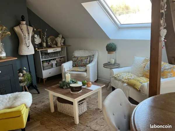 Joli 2 pièces dans maison individuelle 