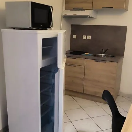 Location appartement T2 - 32 m² - meublé Entièrement rénové et isolé 