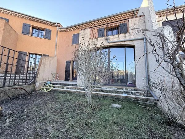 À acheter 390000 EUR à Sospel (06) : grande maison mitoyenne 