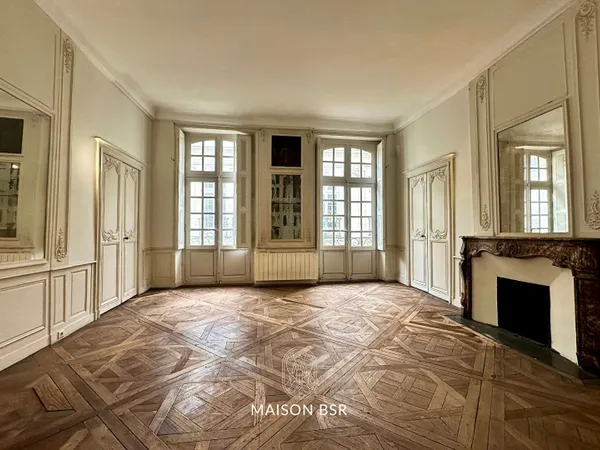 Nantes - Appartement de prestige dans un hôtel particulier classé du XVIIIe siècle 