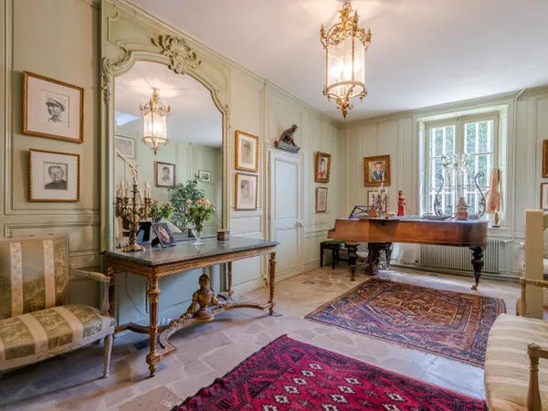 Vends propriété privée de 450m² sur 2ha de parc, Gentilhommière en Île de France 