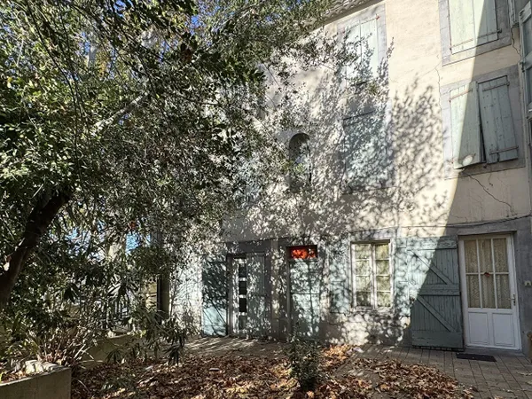 Immeuble de rapport Carcassonne 4 appartements loués 220 m² bon emplacement 