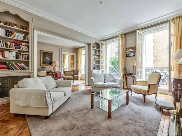 Appartement 5 pièces 161 m² 