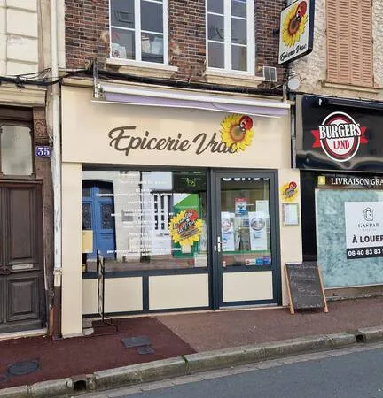 Local commercial 4 pièces 140 m² 